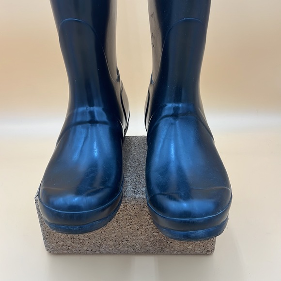 ✨🖤Tall Gloss Black rain 👢 Boots Size 6M/7F 🧦socks size Large - Picture 5 of 13